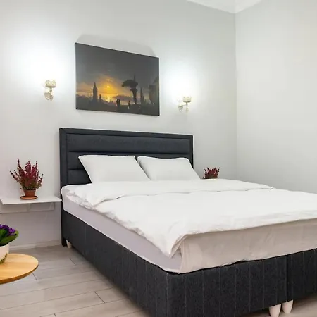 Downtown Two-Bedrom Apartment تبليسي المظهر الخارجي الصورة